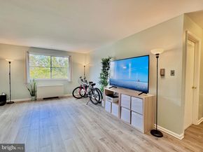 750 S Dickerson Street 213, Arlington VA 22204