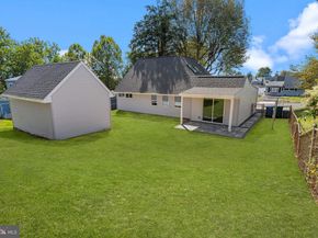 28 Rainbow Lane, Levittown PA 19055