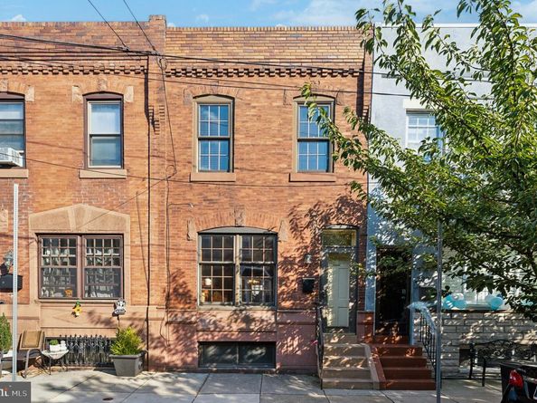 2325 S Lambert Street, Philadelphia PA 19145