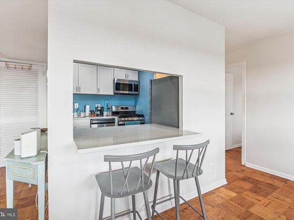 5340 Holmes Run Parkway 1119, Alexandria VA 22304