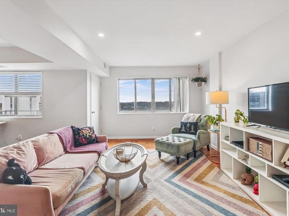 5340 Holmes Run Parkway 1119, Alexandria VA 22304