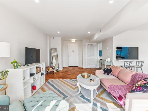 5340 Holmes Run Parkway 1119, Alexandria VA 22304