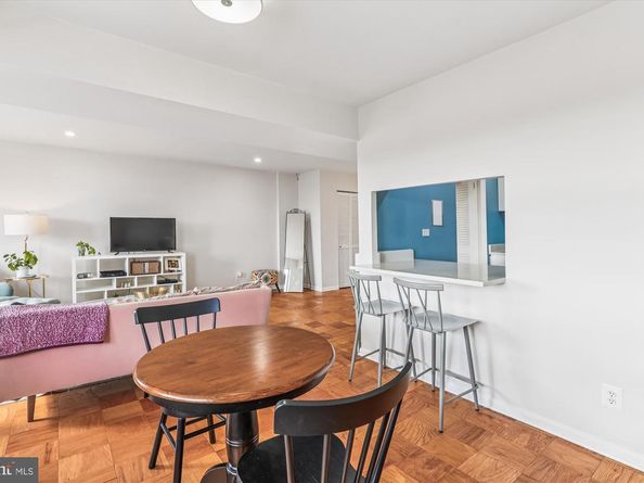 5340 Holmes Run Parkway 1119, Alexandria VA 22304