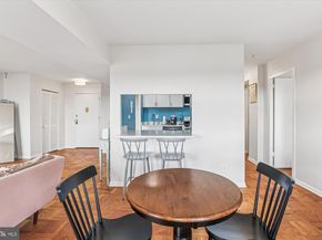 5340 Holmes Run Parkway 1119, Alexandria VA 22304