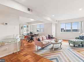 5340 Holmes Run Parkway 1119, Alexandria VA 22304