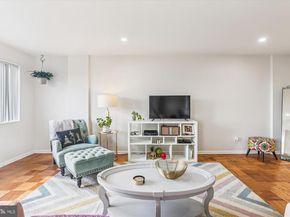 5340 Holmes Run Parkway 1119, Alexandria VA 22304