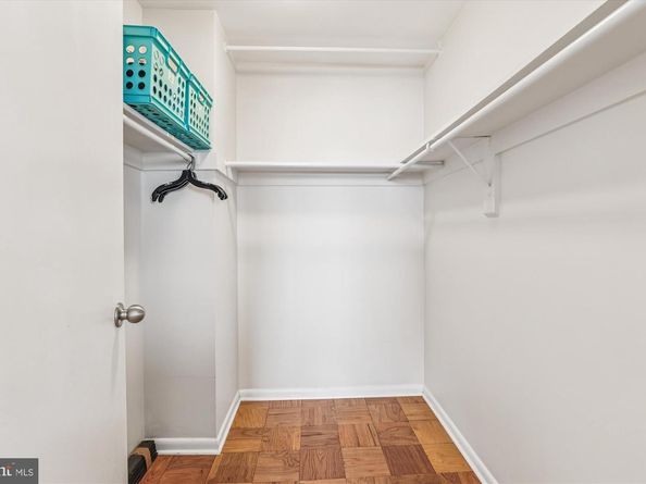 5340 Holmes Run Parkway 1119, Alexandria VA 22304