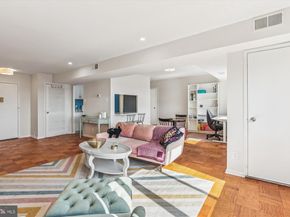 5340 Holmes Run Parkway 1119, Alexandria VA 22304