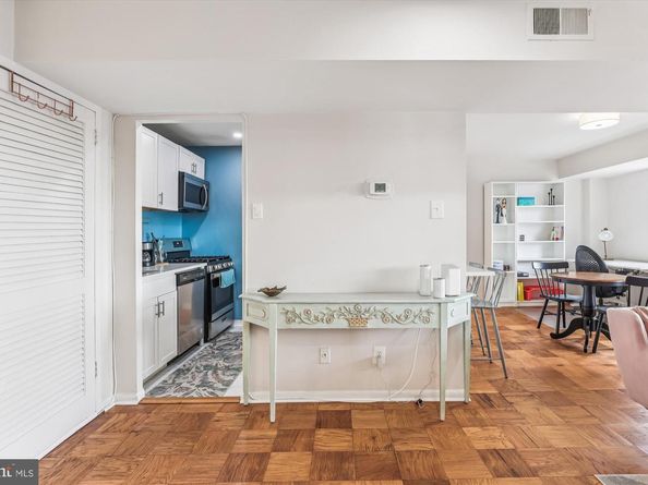 5340 Holmes Run Parkway 1119, Alexandria VA 22304