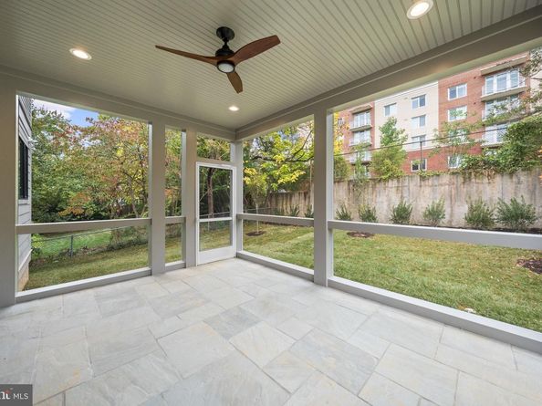 2133 N Oakland Street, Arlington VA 22207
