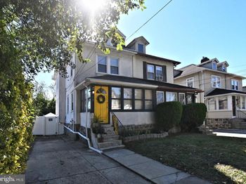 88 E Essex Avenue