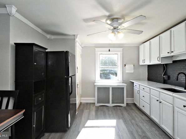 88 E Essex Avenue, Lansdowne PA 19050