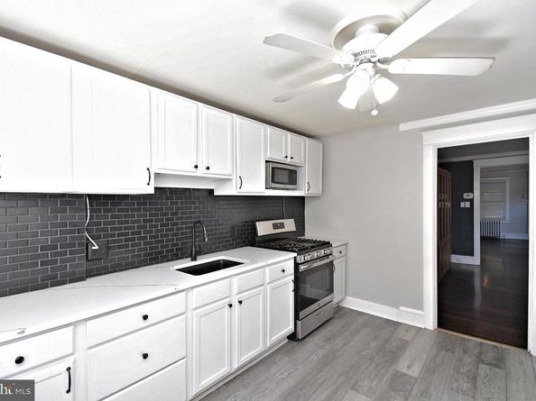 88 E Essex Avenue, Lansdowne PA 19050