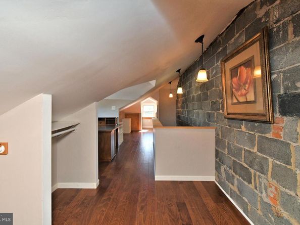 88 E Essex Avenue, Lansdowne PA 19050