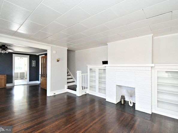 88 E Essex Avenue, Lansdowne PA 19050