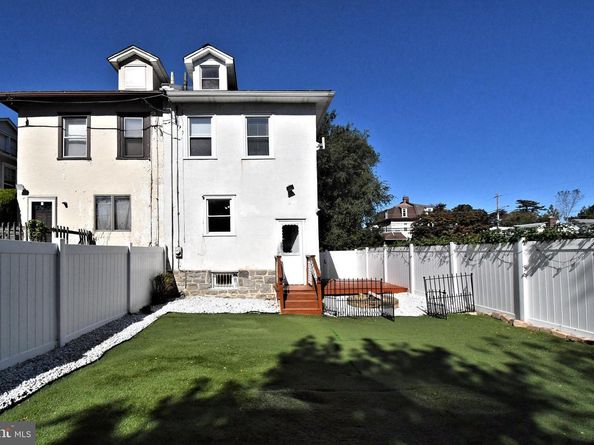 88 E Essex Avenue, Lansdowne PA 19050