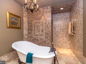 23 Brianna Rd, Holland PA 18966