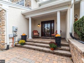 23 Brianna Rd, Holland PA 18966