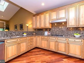 23 Brianna Rd, Holland PA 18966