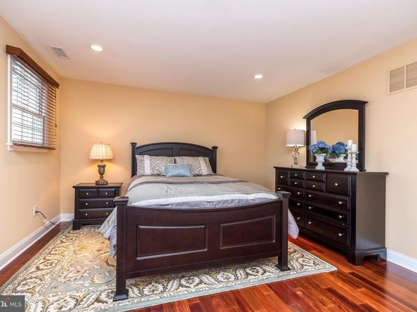 23 Brianna Rd, Holland PA 18966