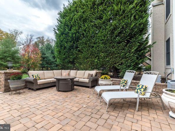 23 Brianna Rd, Holland PA 18966