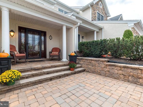 23 Brianna Rd, Holland PA 18966