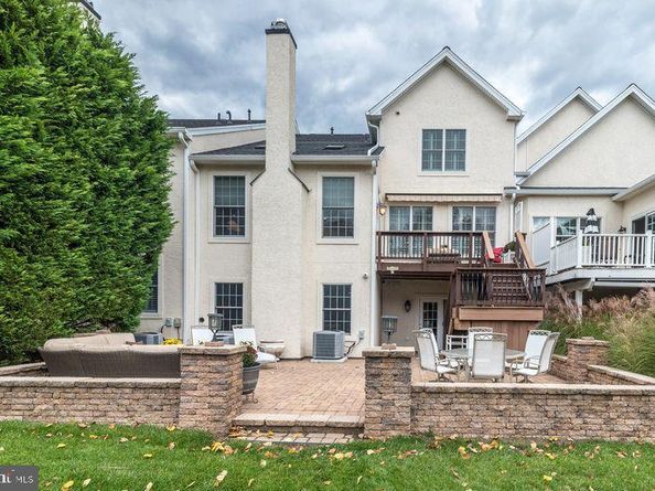 23 Brianna Rd, Holland PA 18966