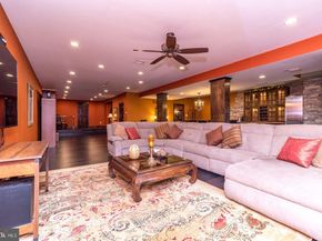 23 Brianna Rd, Holland PA 18966