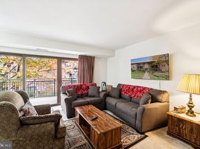 7370 Lee Hwy 204, Falls Church VA 22046