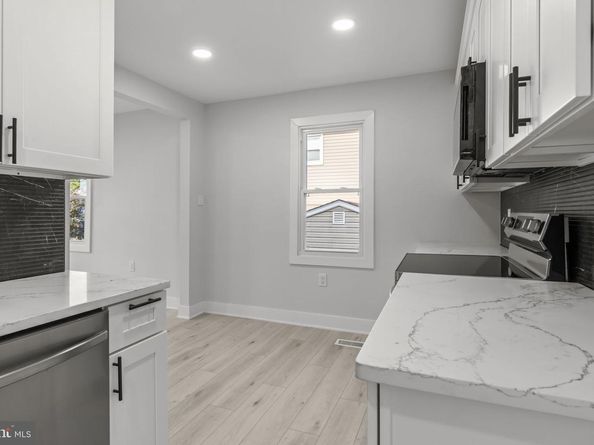 9321 Jackson Street, Philadelphia PA 19114