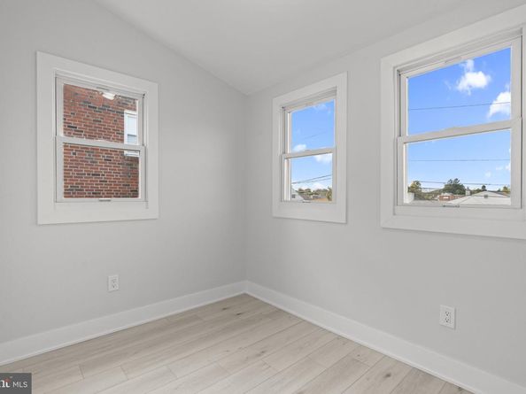 9321 Jackson Street, Philadelphia PA 19114