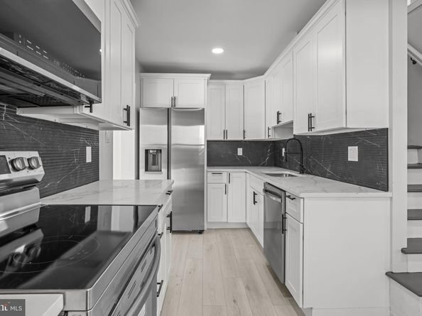 9321 Jackson Street, Philadelphia PA 19114