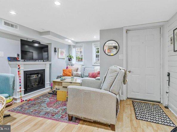 506 7TH Street NE, Washington DC 20002