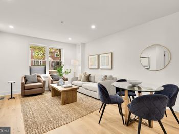 1325 Orren Street NE