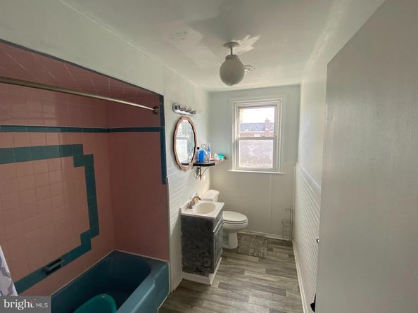 1238 Glenview Street, Philadelphia PA 19111