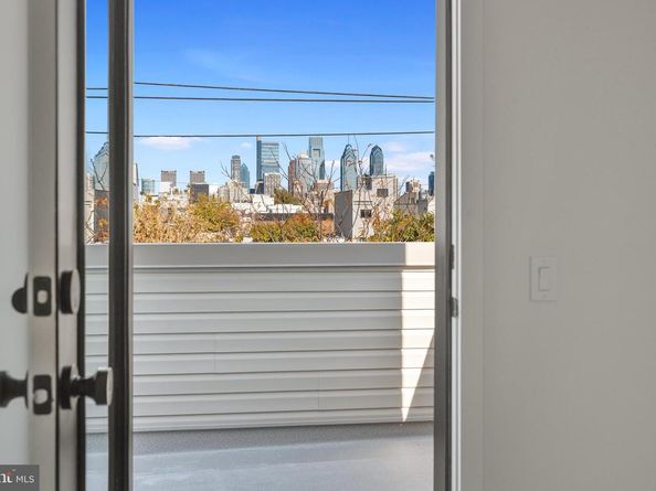 2016 Morris Street, Philadelphia PA 19145