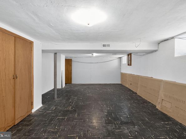 9703 Northeast Avenue, Philadelphia PA 19115