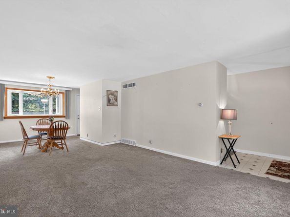 9703 Northeast Avenue, Philadelphia PA 19115