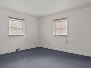 69 Crooked Billet Road, Hatboro PA 19040