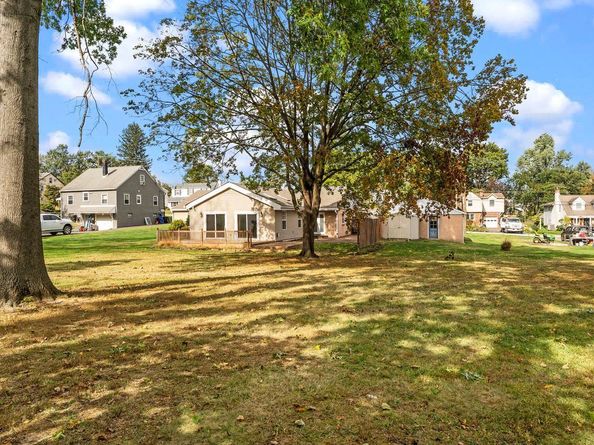 69 Crooked Billet Road, Hatboro PA 19040