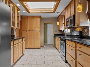 69 Crooked Billet Road, Hatboro PA 19040