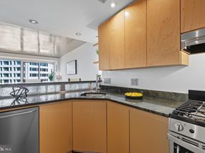 1330 New Hampshire Avenue NW 612, Washington DC 20036