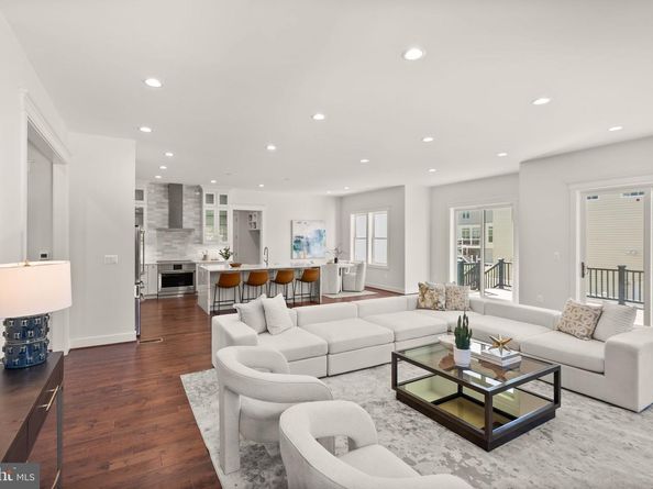 1830 Cherri Drive, Falls Church VA 22043
