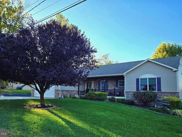 1700 Colonial Drive, Feasterville Trevose PA 19053
