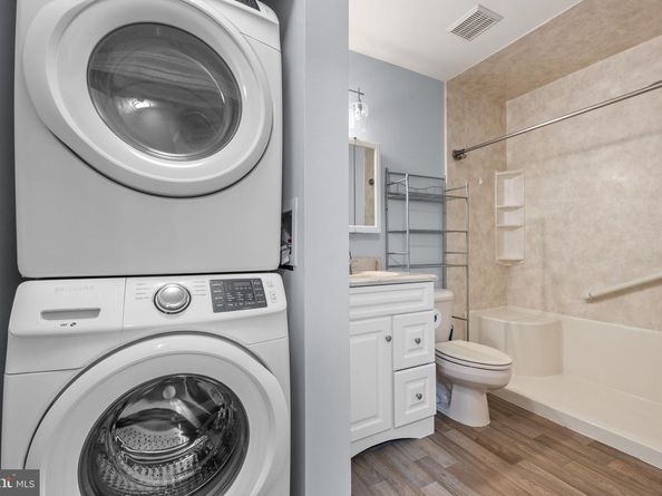 45 Brookside Court 45, Horsham PA 19044