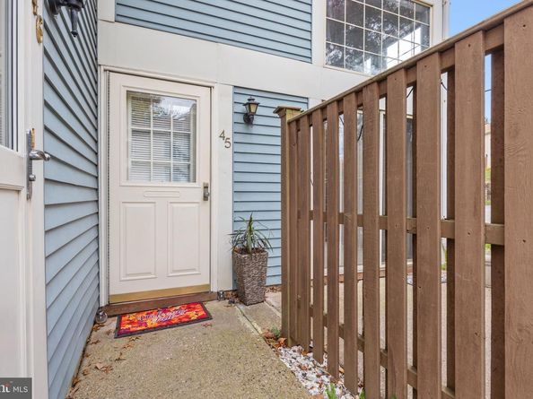 45 Brookside Court 45, Horsham PA 19044