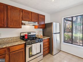 2203 Hunters Run Drive, Reston VA 20191