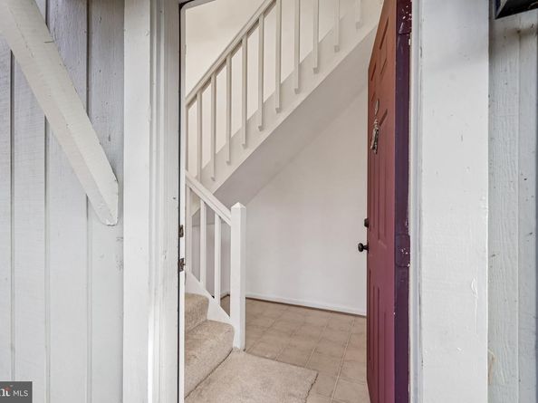 2203 Hunters Run Drive, Reston VA 20191