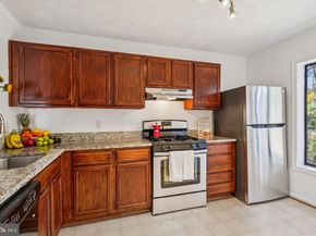 2203 Hunters Run Drive, Reston VA 20191