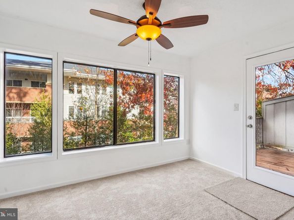 2203 Hunters Run Drive, Reston VA 20191